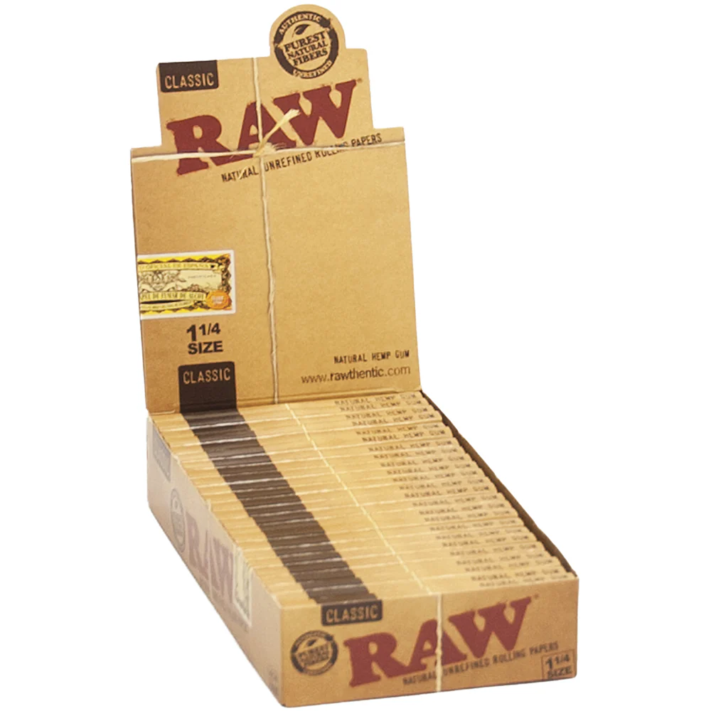 RAW Rolling Papers (1 1/4 Size)
